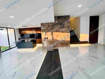 VENTA DE CASA
PARQUE ANÁHUAC 
LOMAS DE ANGELÓPOLIS III