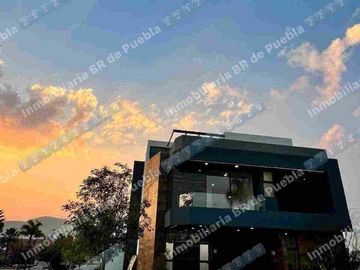 VENTA DE CASA
PARQUE ANÁHUAC 
LOMAS DE ANGELÓPOLIS III