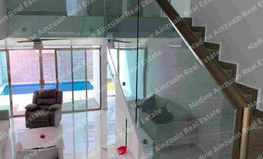 SE RENTA CASA AMUEBLADA Y EQUIPADA UBICADA EN RESIDENCIAL AQUA CANCÚN  3 RECÁMARAS, ALBERCA PRIVADA, 2 CASAS CLUB CON AMENIDADES. SEGURIDAD 24 HORAS