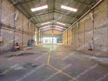 Dijual Gudang Strategis dan Luas