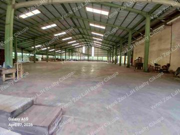 Dijual Gudang Strategis dan Luas