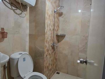 disewakan 2br full furnis lantai rendah grand asia afrika bagus siap huni bisa bulanan