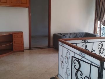 jual rumah huk 2 lantai di sunter