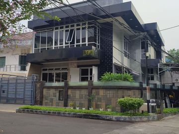 jual rumah 2 lantai lokasi strategis di sunter