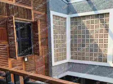 Jual Rumah 3 lantai Citra Raya
