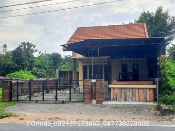 LT 323 RUANG USAHA JALAN KEBON AGUNG, RUMAH MAKAN CAFE DEKAT TLOGOADI SEYEGAN, CEBONGAN MRIYAN, DEKAT JCM, RSA UGM, UTY, MMTC