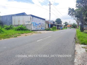 LT 323 RUANG USAHA JALAN KEBON AGUNG, RUMAH MAKAN CAFE DEKAT TLOGOADI SEYEGAN, CEBONGAN MRIYAN, DEKAT JCM, RSA UGM, UTY, MMTC