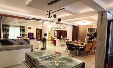Deluxe 6 Bedroom House and Lot for Sale in Centerville Subdivision, Quezon City