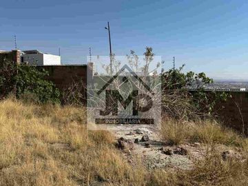 VENDO TERRENO FRENTE ÁREA VERDE