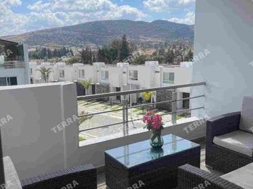 HERMOSA CASA EN RENTA TOTALMENTE AMUEBLADA Y EQUIPADA LOMAS DE ANGELÓPOLIS 3 PUEBLA 5 recámaras