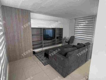 HERMOSA CASA EN RENTA TOTALMENTE AMUEBLADA Y EQUIPADA LOMAS DE ANGELÓPOLIS 3 PUEBLA 5 recámaras