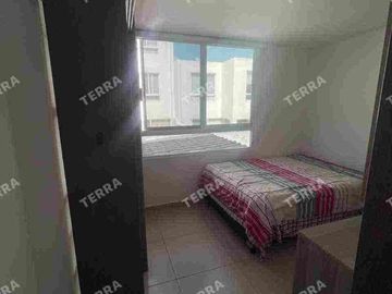 HERMOSA CASA EN RENTA TOTALMENTE AMUEBLADA Y EQUIPADA LOMAS DE ANGELÓPOLIS 3 PUEBLA 5 recámaras
