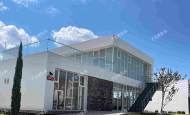 HERMOSA CASA EN RENTA TOTALMENTE AMUEBLADA Y EQUIPADA LOMAS DE ANGELÓPOLIS 3 PUEBLA 5 recámaras