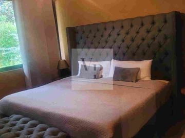 Venta de casa moderna en condominio
