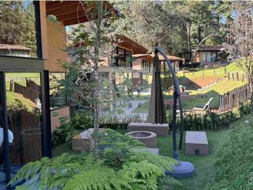Venta de casa moderna en condominio