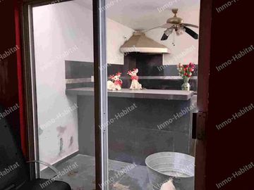 CASA EN VENTA EN PUERTA DE ANAHUAC,  ESCOBEDO,  N.L.
