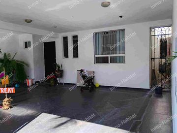 CASA EN VENTA EN PUERTA DE ANAHUAC,  ESCOBEDO,  N.L.