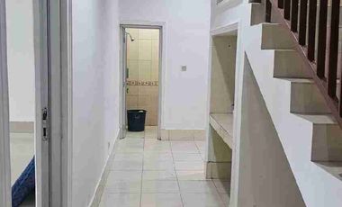 Disewakan Rumah Usaha /Villa Taanh Luas Di Jalan Cijayanti Sentul City Bogor