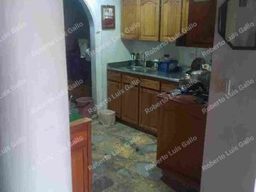 Vendo casa 2o. piso con garaje en manrique oriental cerca al parque Gaitán