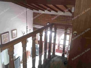 Vendo casa 2o. piso con garaje en manrique oriental cerca al parque Gaitán