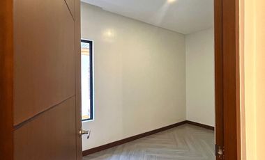 For Sale 3-Bedroom House and Lot Muntinlupa City -  R0515