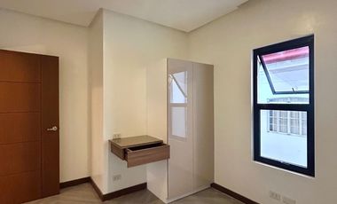 For Sale 3-Bedroom House and Lot Muntinlupa City -  R0515