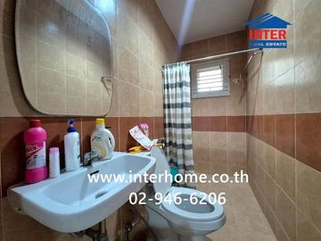 Two-story detached house, 60 sq.wa., Panyasiri Village, near Ladlumkaew Hospital, Soi Tesaban 7, Ladlumkaew, Pathum Thani.
