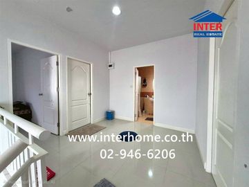 Two-story detached house, 60 sq.wa., Panyasiri Village, near Ladlumkaew Hospital, Soi Tesaban 7, Ladlumkaew, Pathum Thani.