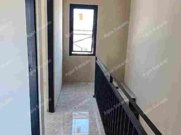 Rumah Medokan Ayu dkt Wonorejo Baruk Gunung Anyar Wiguna