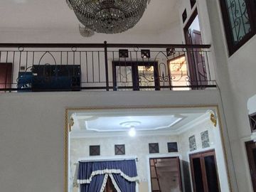 Rumah 2 Lantai Rungkut Surabaya - RM066APD