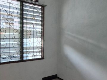 Rumah 2 Lantai Rungkut Surabaya - RM066APD