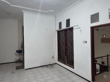 Rumah 2 Lantai Rungkut Surabaya - RM066APD