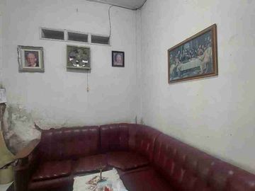 dijual rumah bisa utk usaha kalibokor selatan surabaya