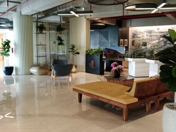 Disewakan Ruang Kantor Nyaman di The Royal 55, Royal Residence - Wiyung