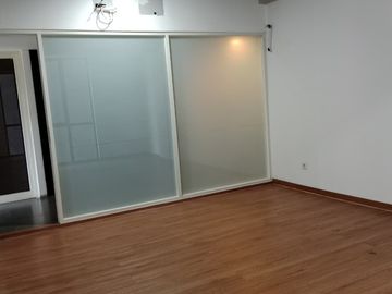 Disewakan Ruang Kantor Nyaman di The Royal 55, Royal Residence - Wiyung