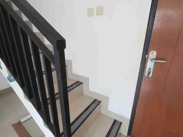 Rumah Mewah Minimalis harga murah rumah 2 lantai di pamulang