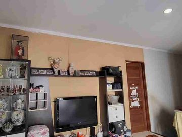 Rumah siap huni lokasi strategis di Discovery Bintaro
