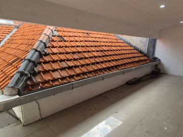 Rumah 1.5 Lantai Rungkut Surabaya – RM106APD