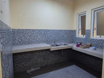 Rumah 1.5 Lantai Rungkut Surabaya – RM106APD