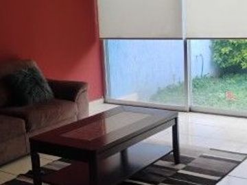 CASA EN RENTA AMUEBLADA FRACC SENDERO LAS MORAS, UNA PLANTA 2 RECAMARAS 2 BAÑOS