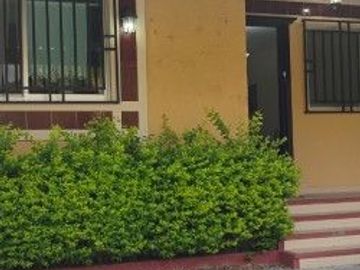 CASA EN RENTA AMUEBLADA FRACC SENDERO LAS MORAS, UNA PLANTA 2 RECAMARAS 2 BAÑOS