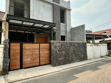 ZN112 Rumah Mewah Strategis Rawamangun Jakarta Timur