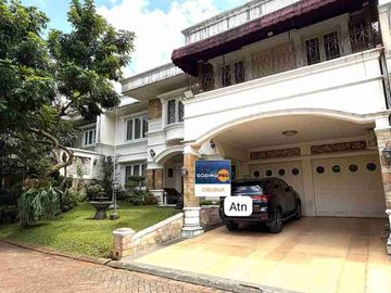 DIJUAL RUMAH MEWAH SIAP HUNI 2 LANTAI DI PURI SRIWEDARI ALTERNATIVE CIBUBUR