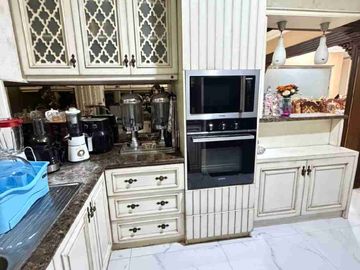 DIJUAL RUMAH MEWAH SIAP HUNI 2 LANTAI DI PURI SRIWEDARI ALTERNATIVE CIBUBUR