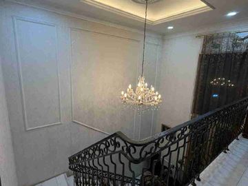 DIJUAL RUMAH MEWAH SIAP HUNI 2 LANTAI DI PURI SRIWEDARI ALTERNATIVE CIBUBUR