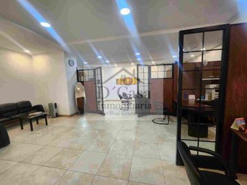 Ordoñez Lasso Rento Oficinas en Cuenca 90m2 un garaje