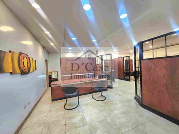 Ordoñez Lasso Rento Oficinas en Cuenca 90m2 un garaje