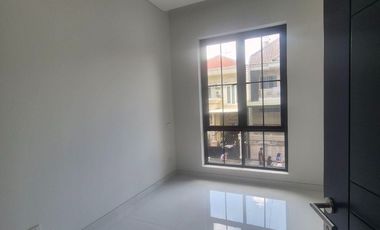 Dijual Rumah Graha Family