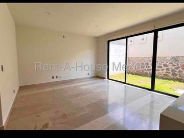 RENTA | Departamento en Zibata, Querétaro | Planta baja | Patio- jardín | Alberca | plazas comerciales cerca.