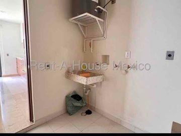 RENTA | Departamento en Zibata, Querétaro | Planta baja | Patio- jardín | Alberca | plazas comerciales cerca.